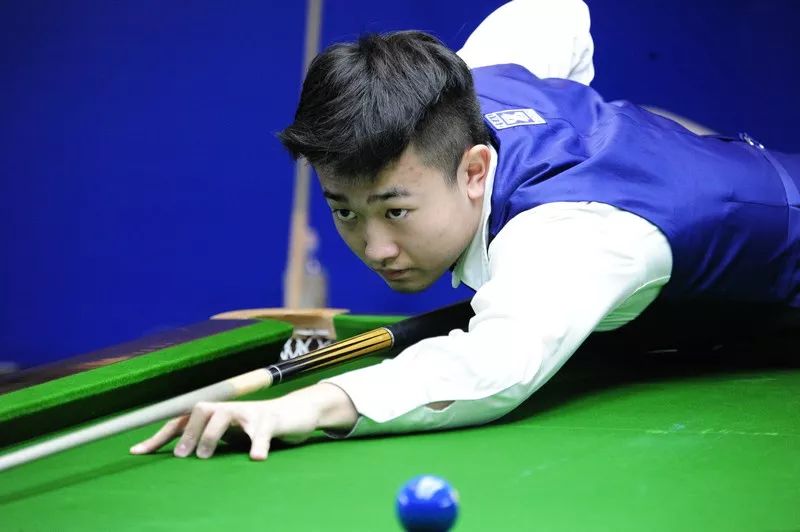 现出一种罕 现出一种罕